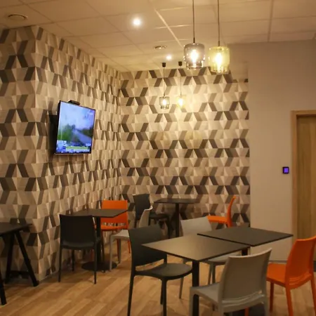 Hostel Center *