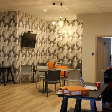 Hostel Center *